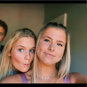 Meet your Posher, Meredith